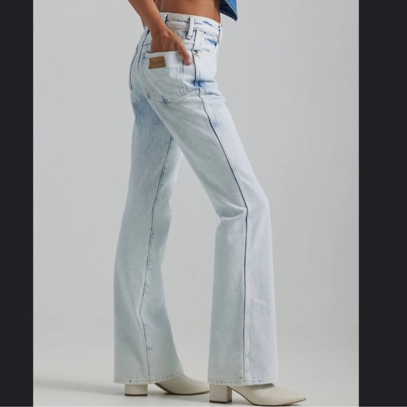 Wrangler Westward 626 High Rise Light Stone Wash Bootcut Jeans Plus Size 35 Nwt - Picture 3 of 9